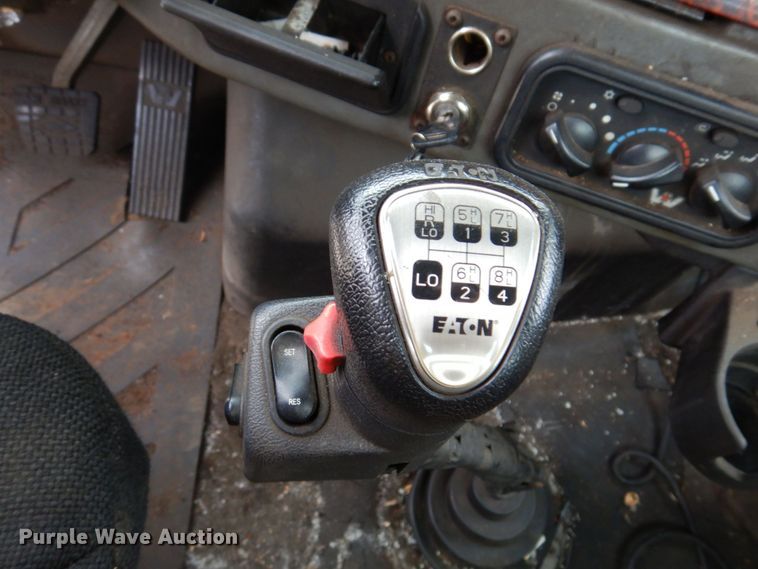 image for item JL9892 2011 Western Star 4900FA  semi truck