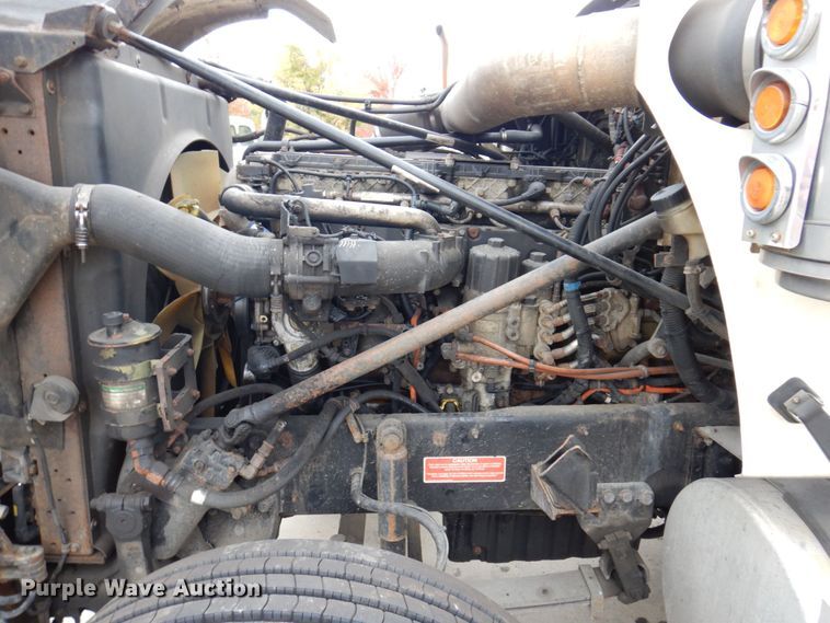 image for item JL9892 2011 Western Star 4900FA  semi truck