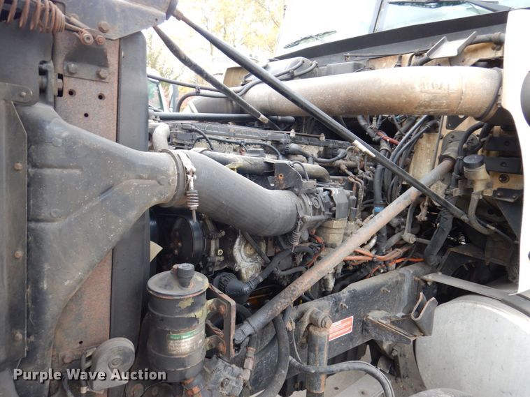 image for item JL9892 2011 Western Star 4900FA  semi truck