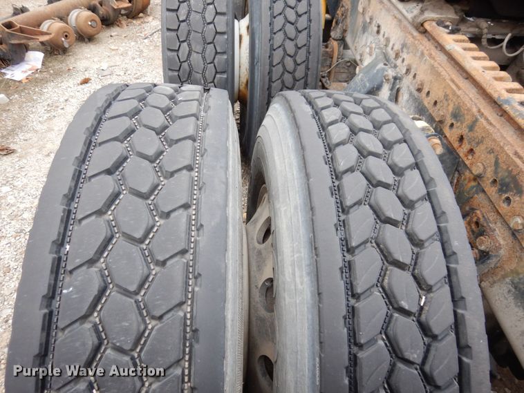 image for item JL9892 2011 Western Star 4900FA  semi truck