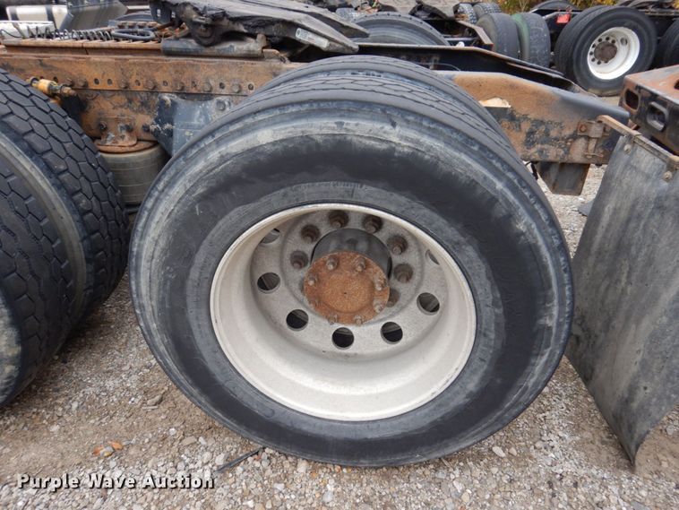 image for item JL9892 2011 Western Star 4900FA  semi truck