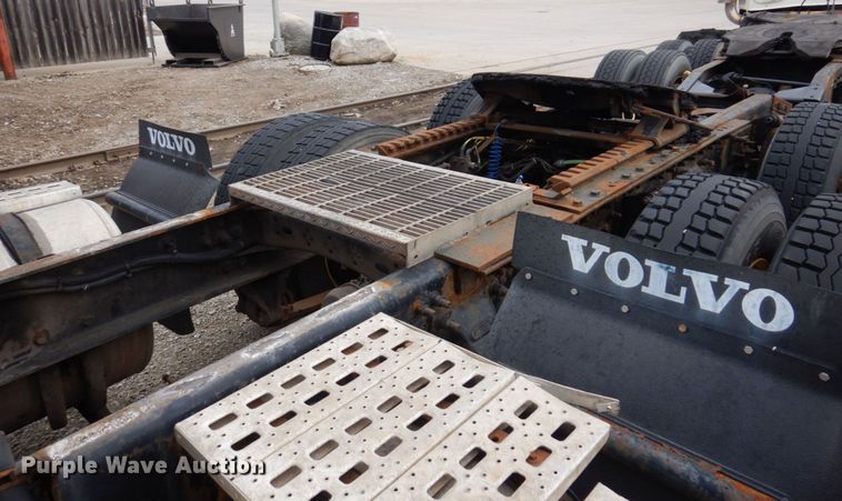 image for item JL9893 2003 Sterling A-Line  semi truck