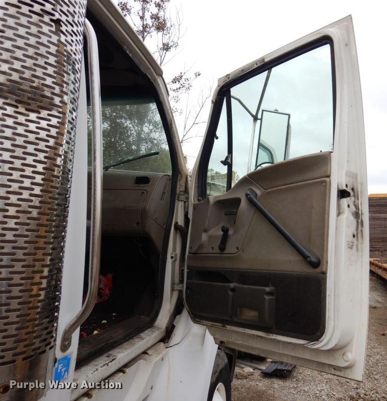 image for item JL9893 2003 Sterling A-Line  semi truck