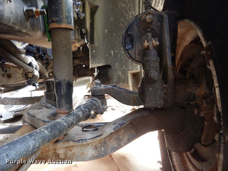 image for item JL9894 2015 Volvo VN  semi truck