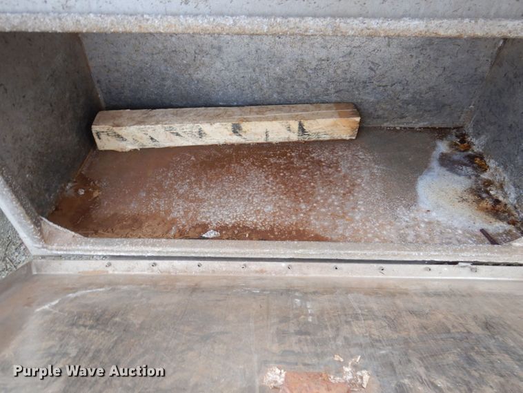 image for item JL9896 2008 International 4300  flatbed truck