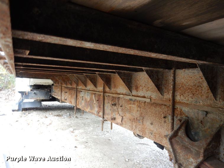 image for item JL9896 2008 International 4300  flatbed truck