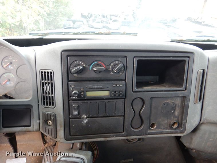 image for item JL9896 2008 International 4300  flatbed truck