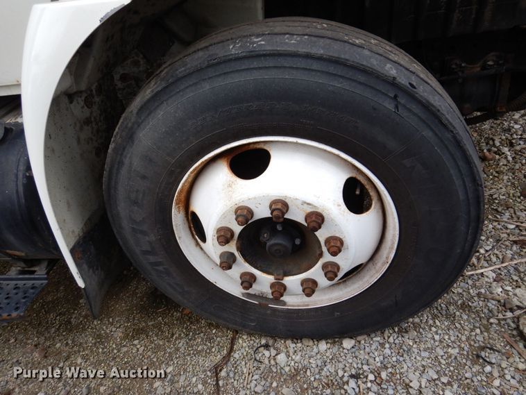 image for item JL9896 2008 International 4300  flatbed truck