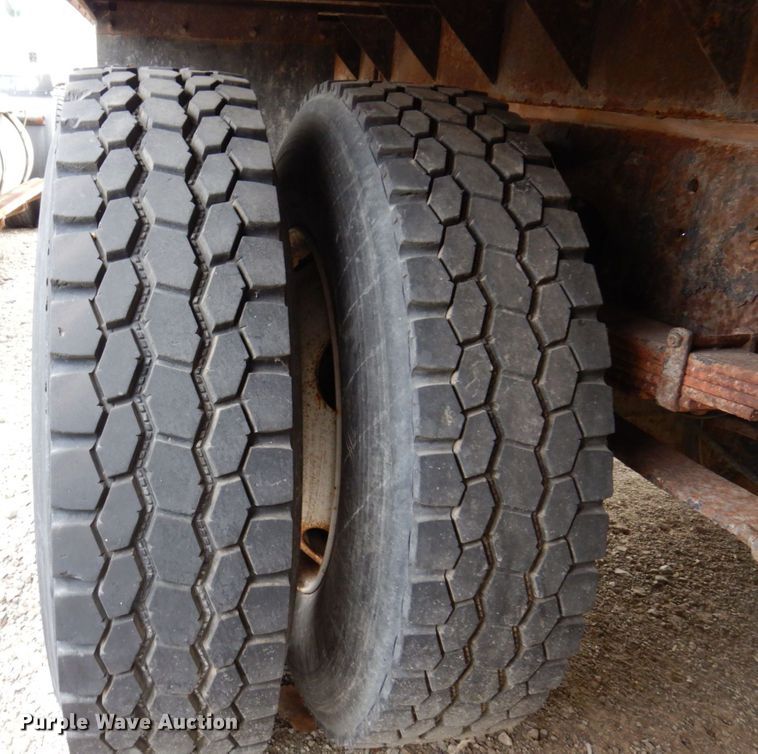 image for item JL9896 2008 International 4300  flatbed truck