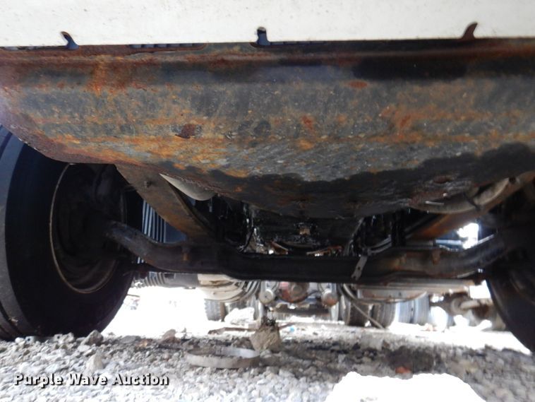 image for item JL9897 2014 Volvo VN  semi truck