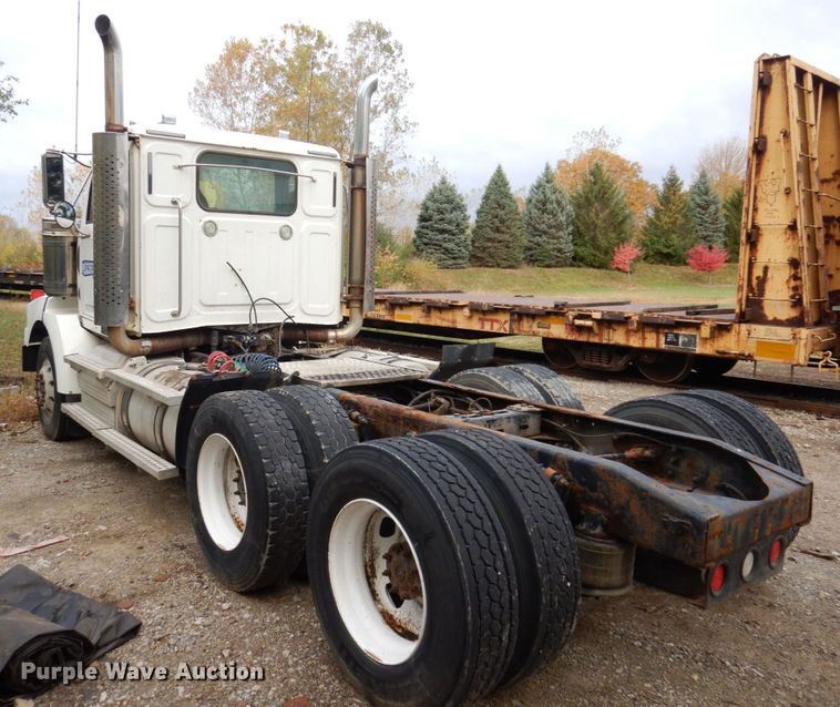 image for item JL9900 2011 Western Star 4900EX  semi truck