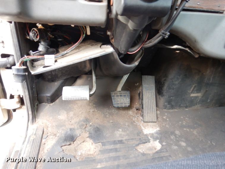 image for item JL9900 2011 Western Star 4900EX  semi truck