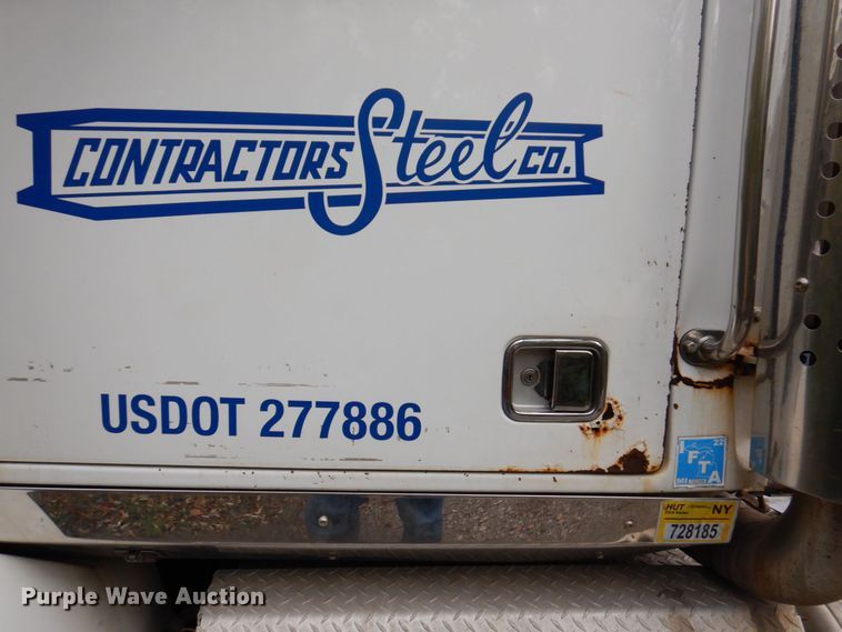 image for item JL9900 2011 Western Star 4900EX  semi truck