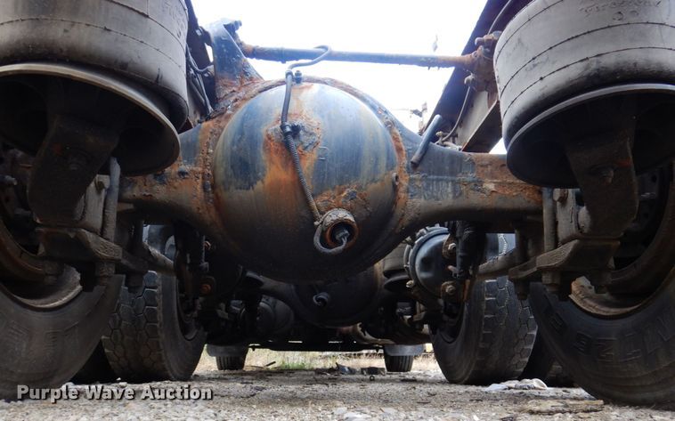 image for item JL9900 2011 Western Star 4900EX  semi truck