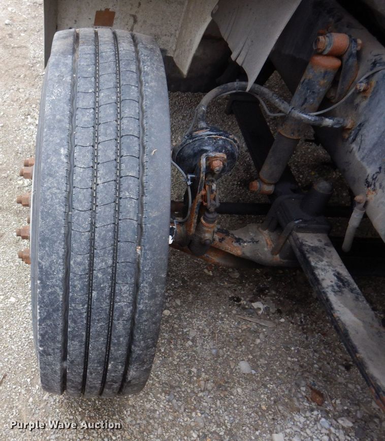 image for item JL9900 2011 Western Star 4900EX  semi truck