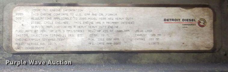 image for item JL9901 2005 Sterling A9500 semi truck