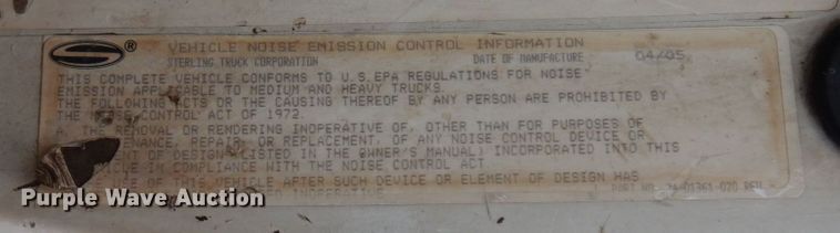 image for item JL9901 2005 Sterling A9500 semi truck