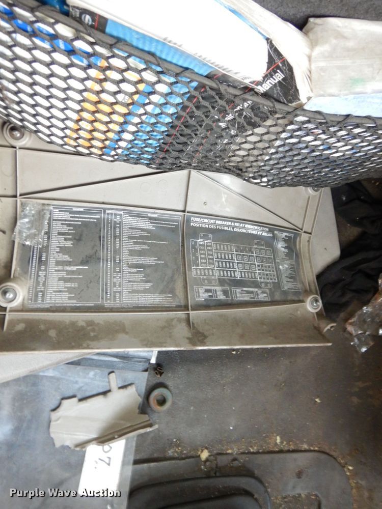 image for item JL9902 2006 Sterling A9500 truck cab and chassis