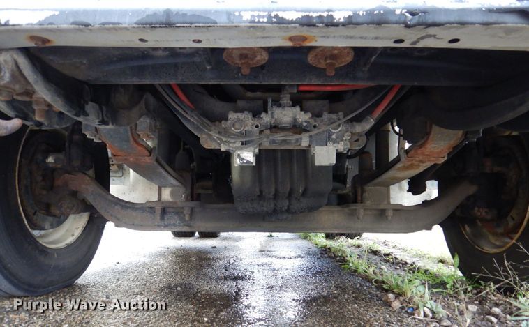 image for item JL9902 2006 Sterling A9500 truck cab and chassis