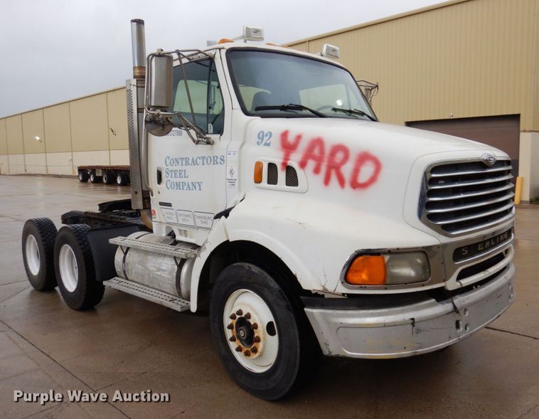 image for item JL9903 2003 Sterling A9500 semi truck