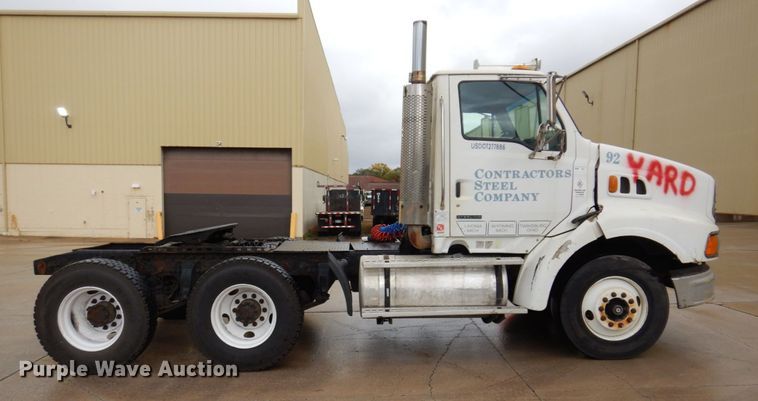 image for item JL9903 2003 Sterling A9500 semi truck