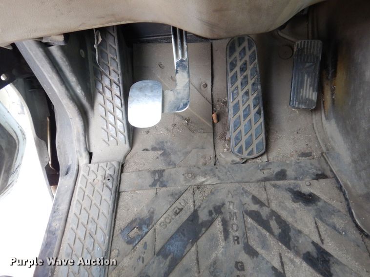 image for item JL9903 2003 Sterling A9500 semi truck