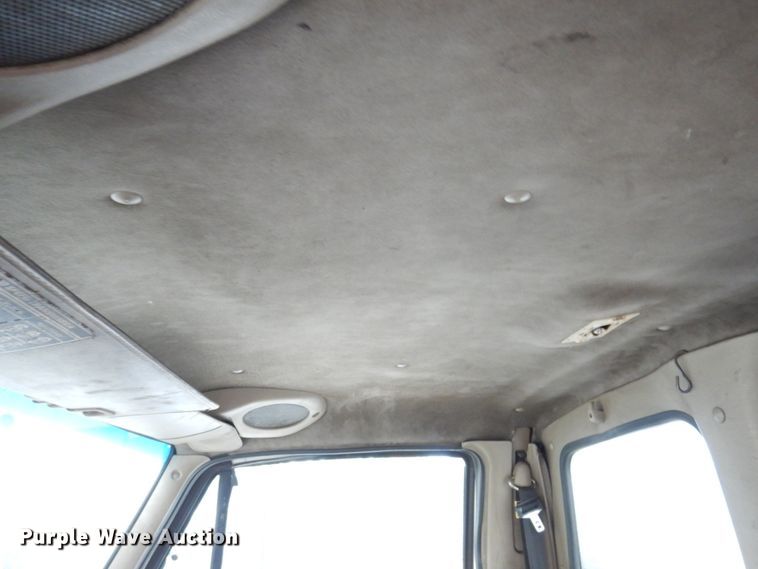 image for item JL9903 2003 Sterling A9500 semi truck