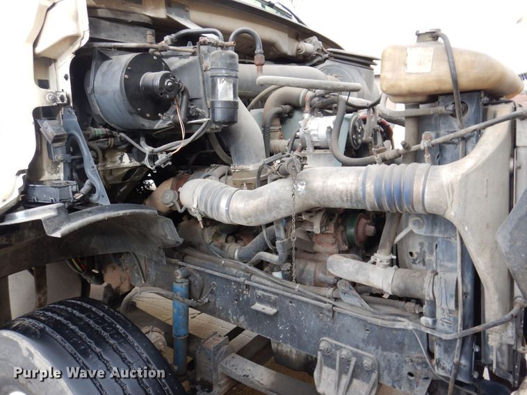 image for item JL9903 2003 Sterling A9500 semi truck