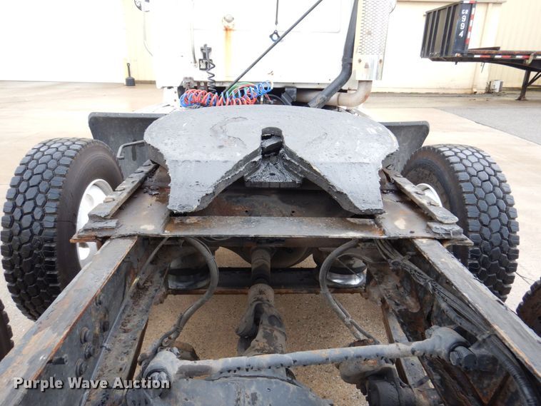 image for item JL9903 2003 Sterling A9500 semi truck