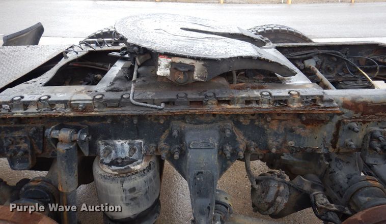 image for item JL9903 2003 Sterling A9500 semi truck