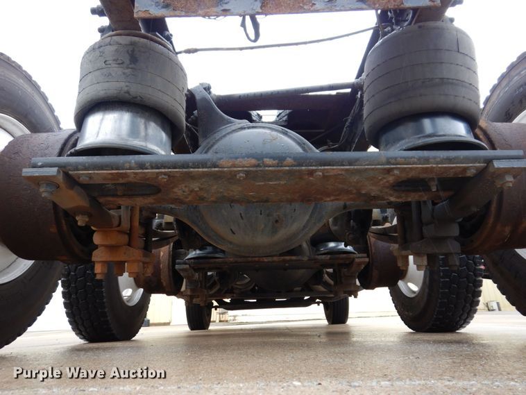 image for item JL9903 2003 Sterling A9500 semi truck