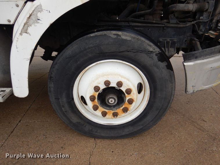 image for item JL9903 2003 Sterling A9500 semi truck