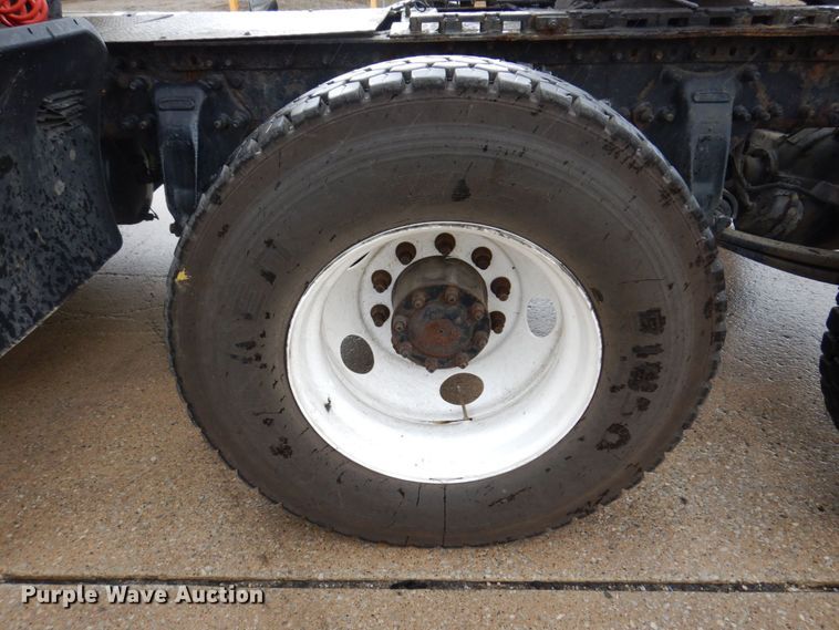 image for item JL9903 2003 Sterling A9500 semi truck