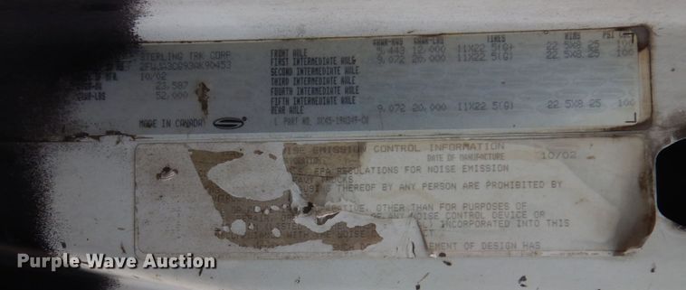 image for item JL9903 2003 Sterling A9500 semi truck