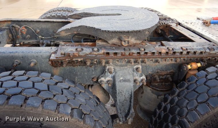 image for item JL9904 2007 Sterling A9500 semi truck