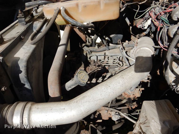 image for item JL9905 1994 Ford LNT8000 flatbed truck