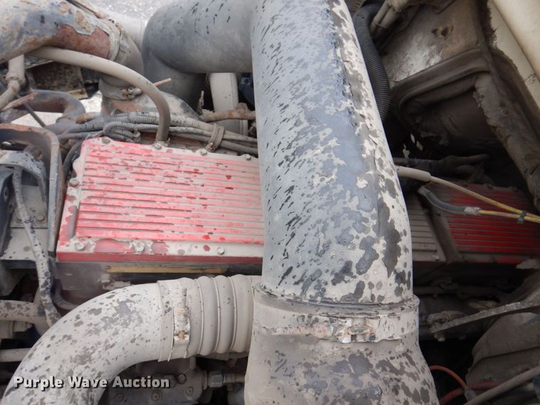 image for item JL9906 2001 Sterling A9500 semi truck