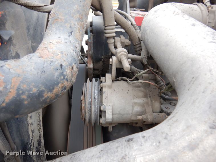 image for item JL9906 2001 Sterling A9500 semi truck