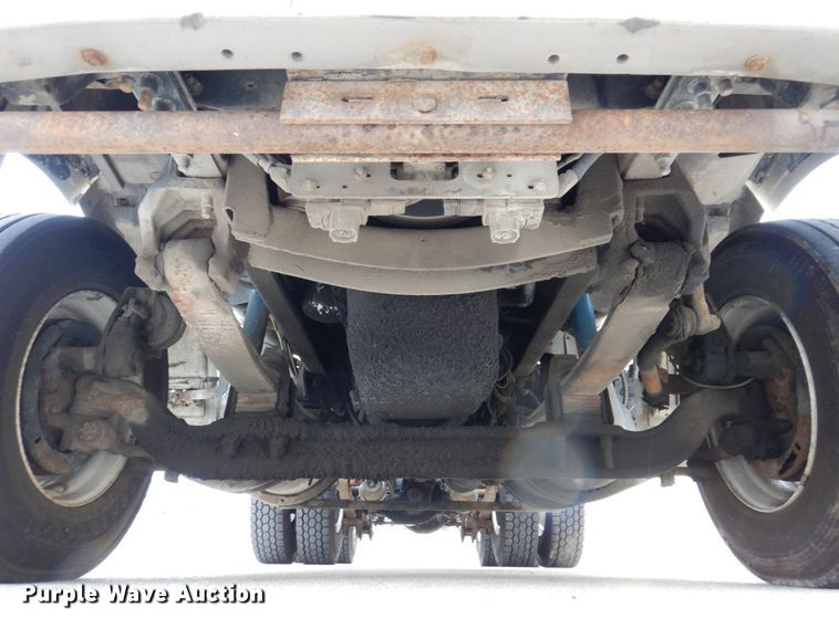 image for item JL9906 2001 Sterling A9500 semi truck