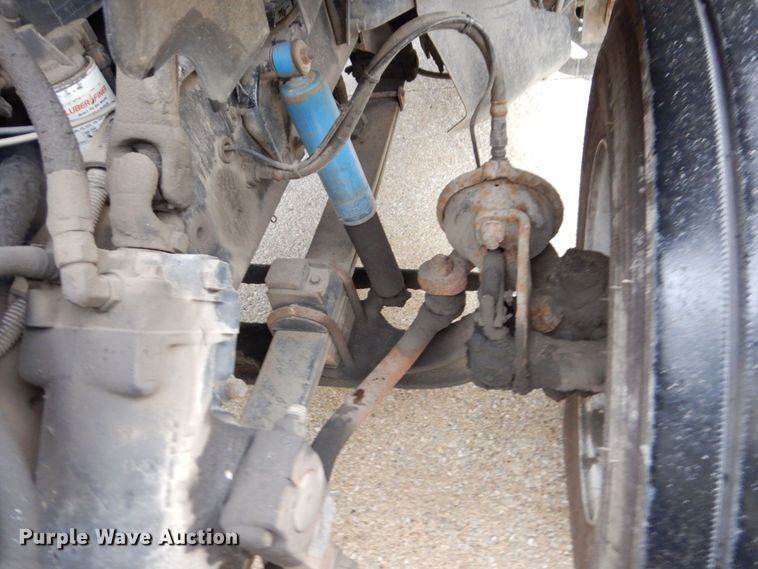 image for item JL9906 2001 Sterling A9500 semi truck