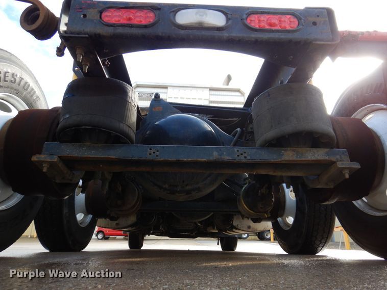 image for item JL9907 2011 Volvo VNL semi truck