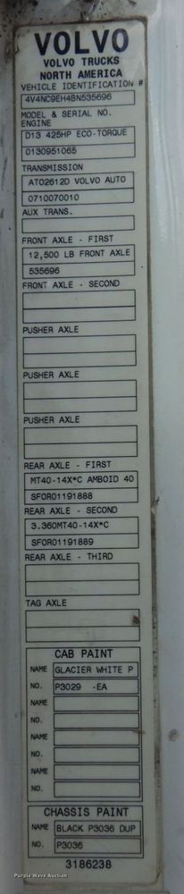 image for item JL9907 2011 Volvo VNL semi truck