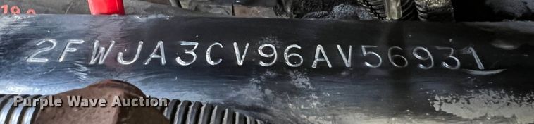 image for item JL9909 2006 Sterling A9500 semi truck