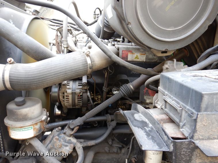 image for item JL9910 2006 Sterling A9500 semi truck