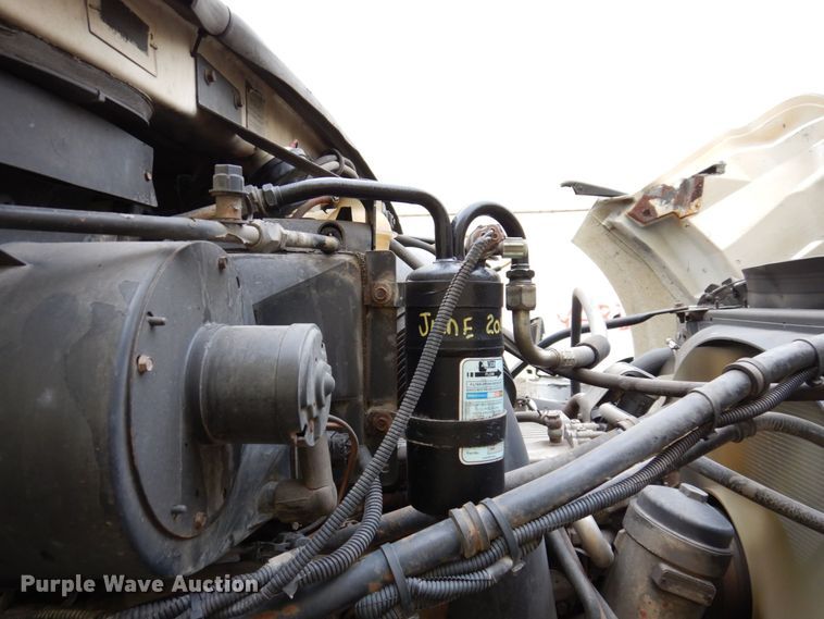 image for item JL9910 2006 Sterling A9500 semi truck