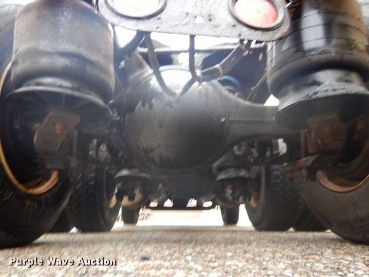 image for item JL9910 2006 Sterling A9500 semi truck