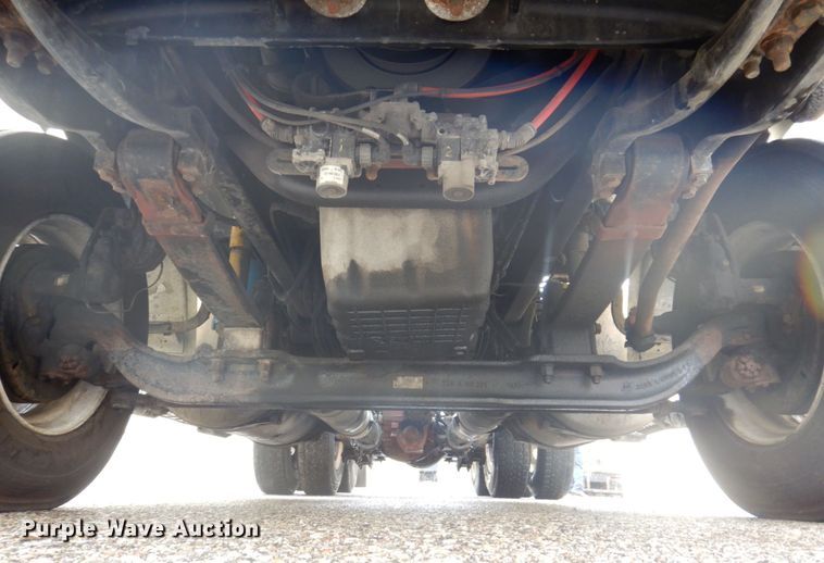 image for item JL9910 2006 Sterling A9500 semi truck