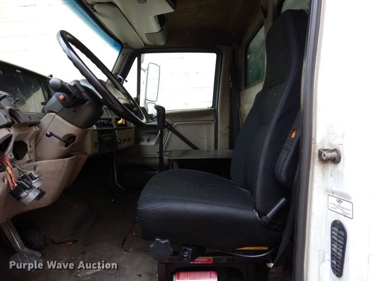 image for item JL9911 2007 Sterling L8500 flatbed truck