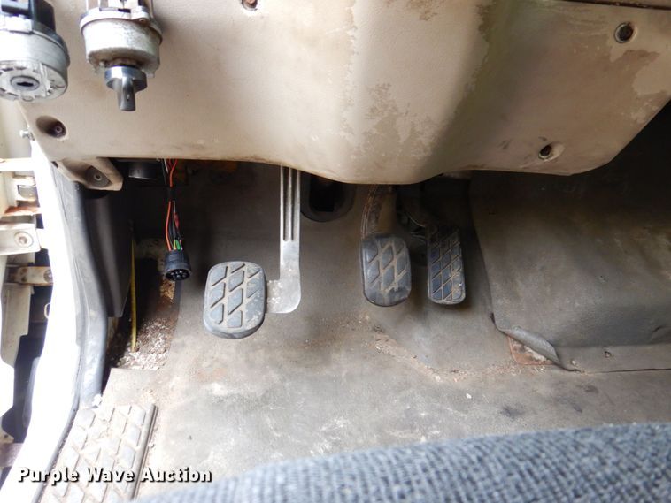 image for item JL9911 2007 Sterling L8500 flatbed truck