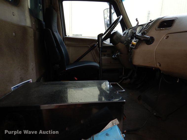 image for item JL9911 2007 Sterling L8500 flatbed truck